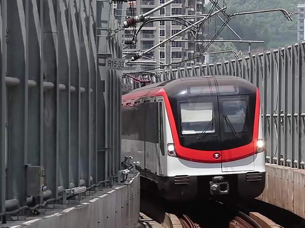 �C��O�䰲�b