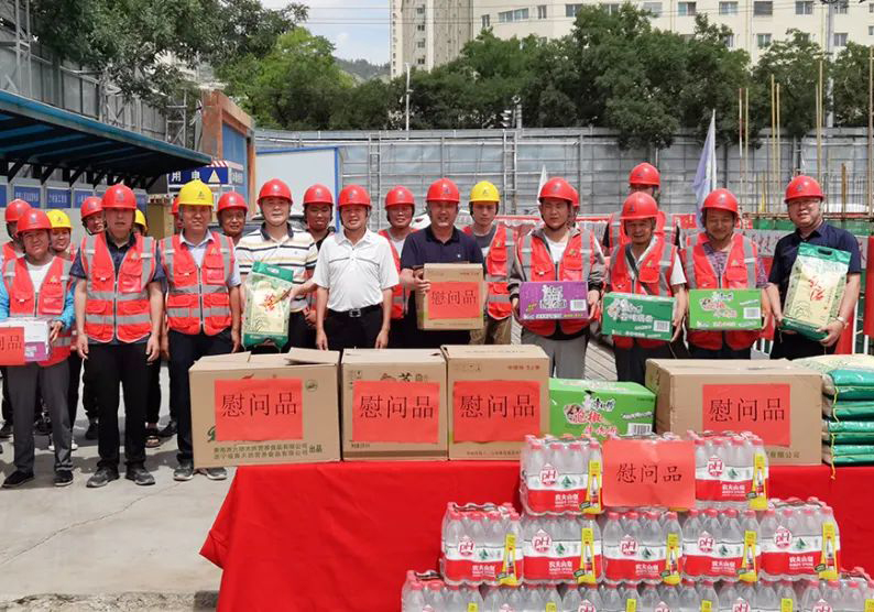 ��˾�����L(zh��ng)�����]ο�����C�Ј�(ch��ng)һ���T��