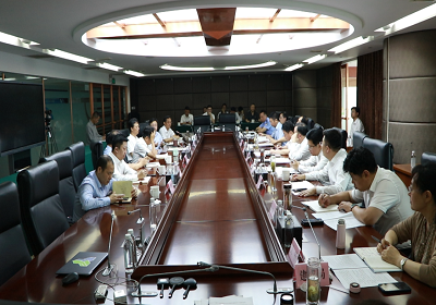 ������ί��ӛ����������{���K�м��F